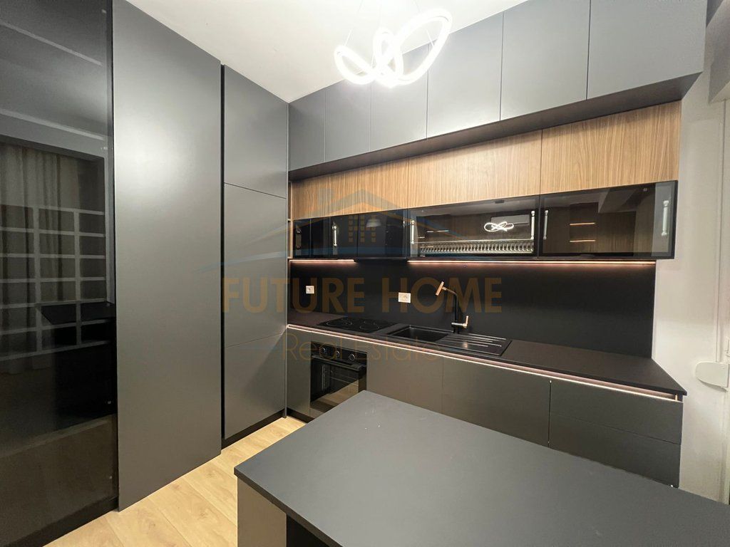 Qira, Vilë 3-kateshe, Aba Residence, Sauk, Tirane