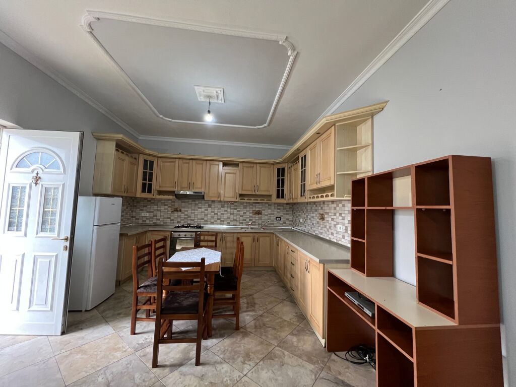 Casa in affitto 2+1, Porcelan