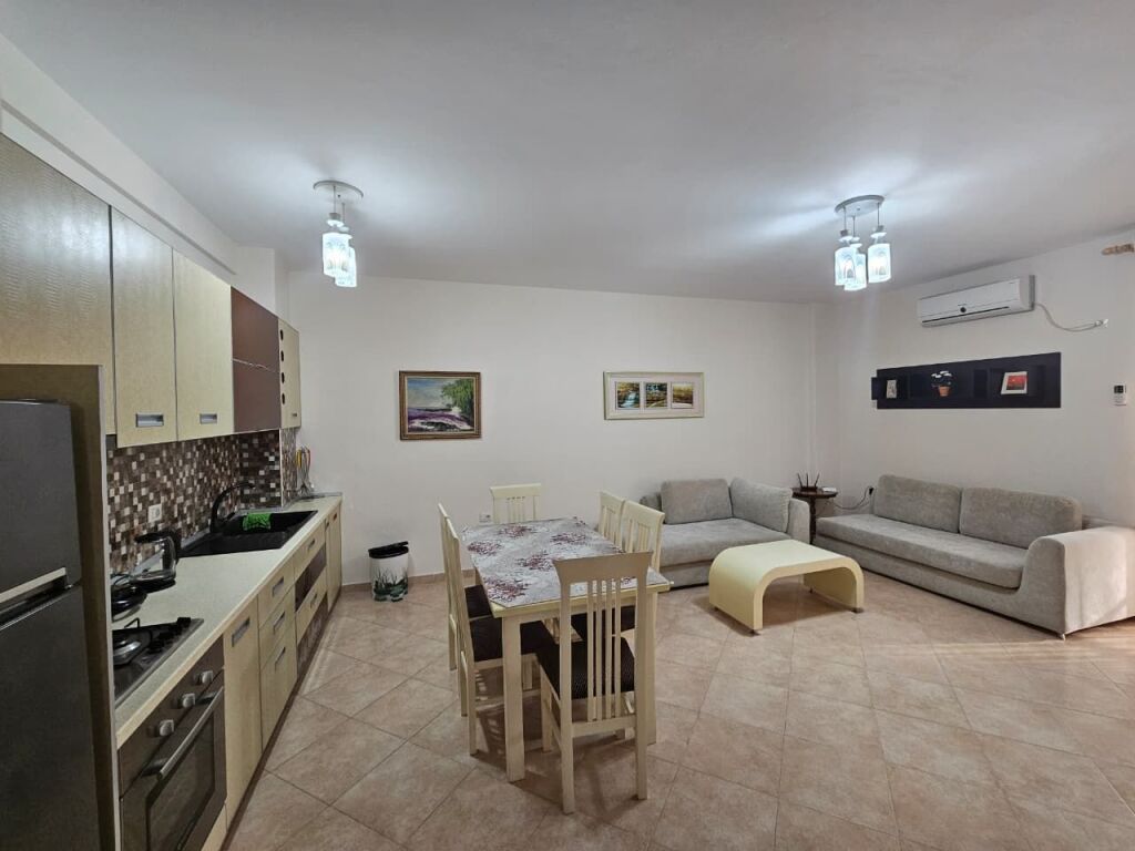 Apartament me qira Vlore afer plazhit + garazh privat