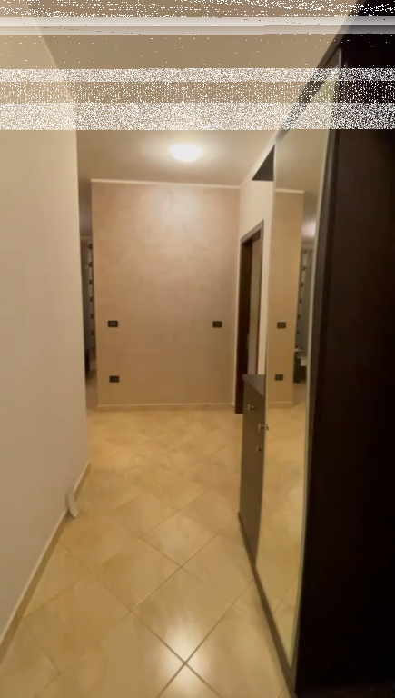 Appartamento 2+1, Xhamllik!