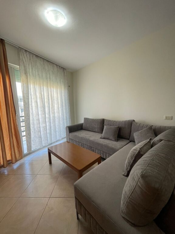 APARTAMENT 2+1+2 PËR QIRA