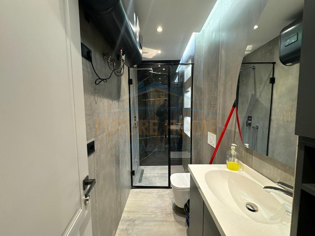 Shitet, Apartament 1+1+Verandë, Rezidenca Kodra e Diellit 1, Tiranë.