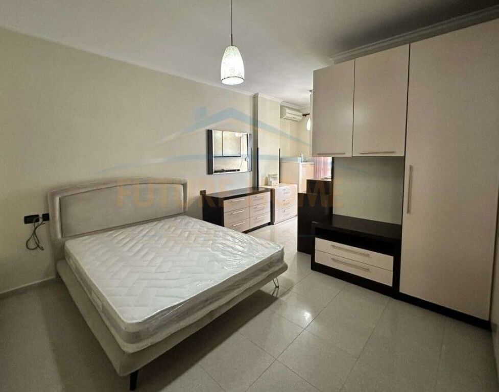 Qera, Apartament 2+1, Unaza e Re.