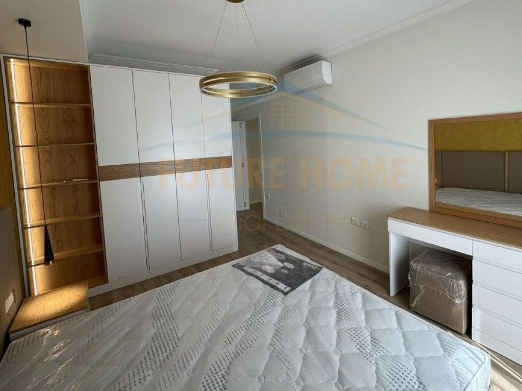 Rent, Apartment 2+1+2+Parking Space, New Boulevard.