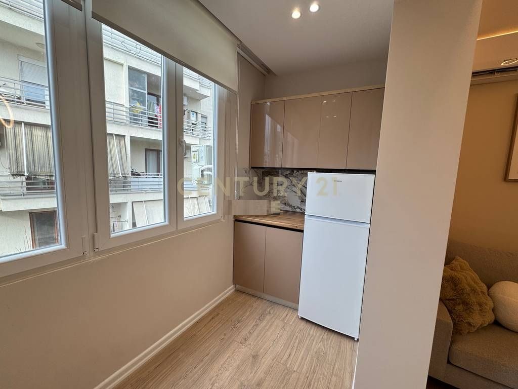RRUGA E BARRIKADAVE, SHESIM APARTAMENT 1+1