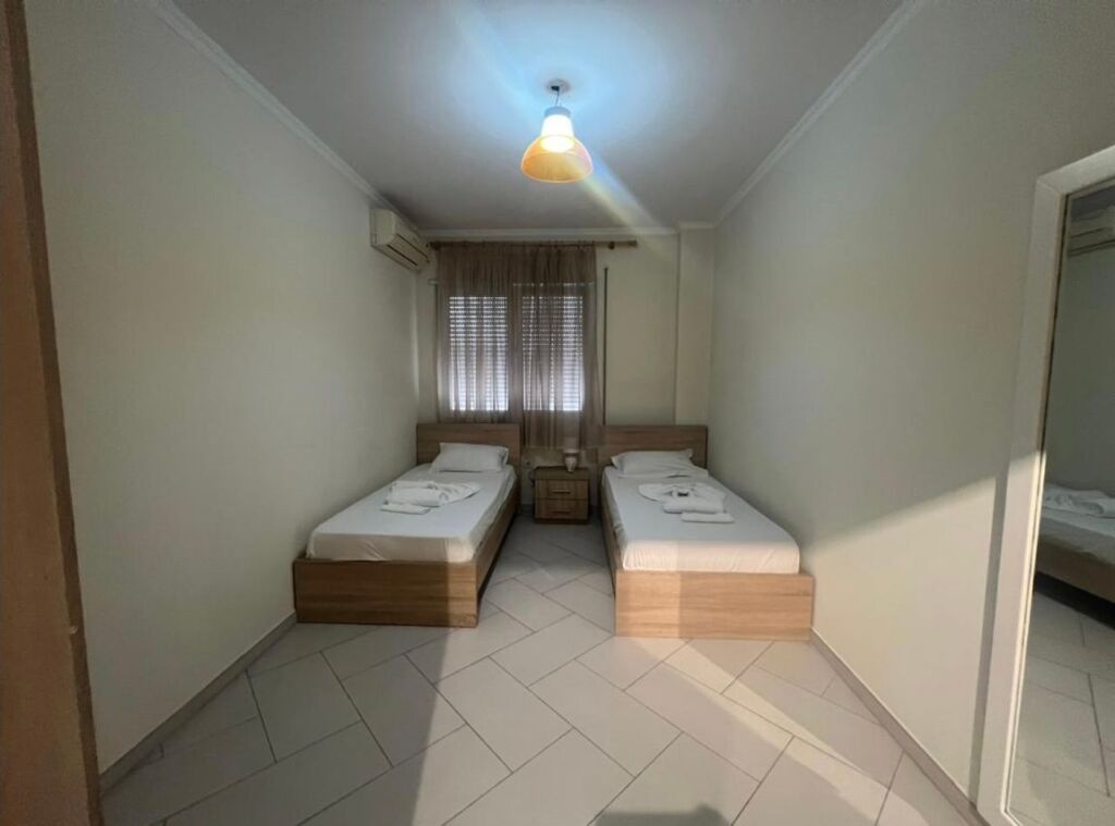 Apartament 2+1 per qira prane Delijorgjit