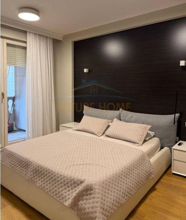 SHITET APARTAMENT 2+1+2 NE QENDER