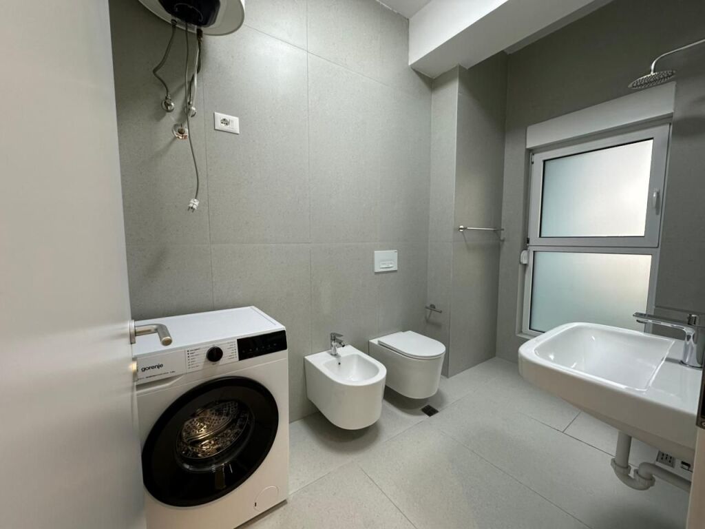 Jepet me qera apartament 1+1 te Ali Demi