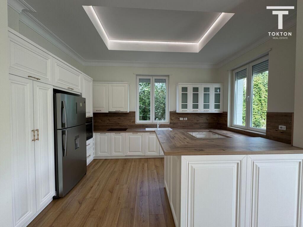 QIRA, VILE INDIVIDUALE, ROLLING HILLS, TIRANË