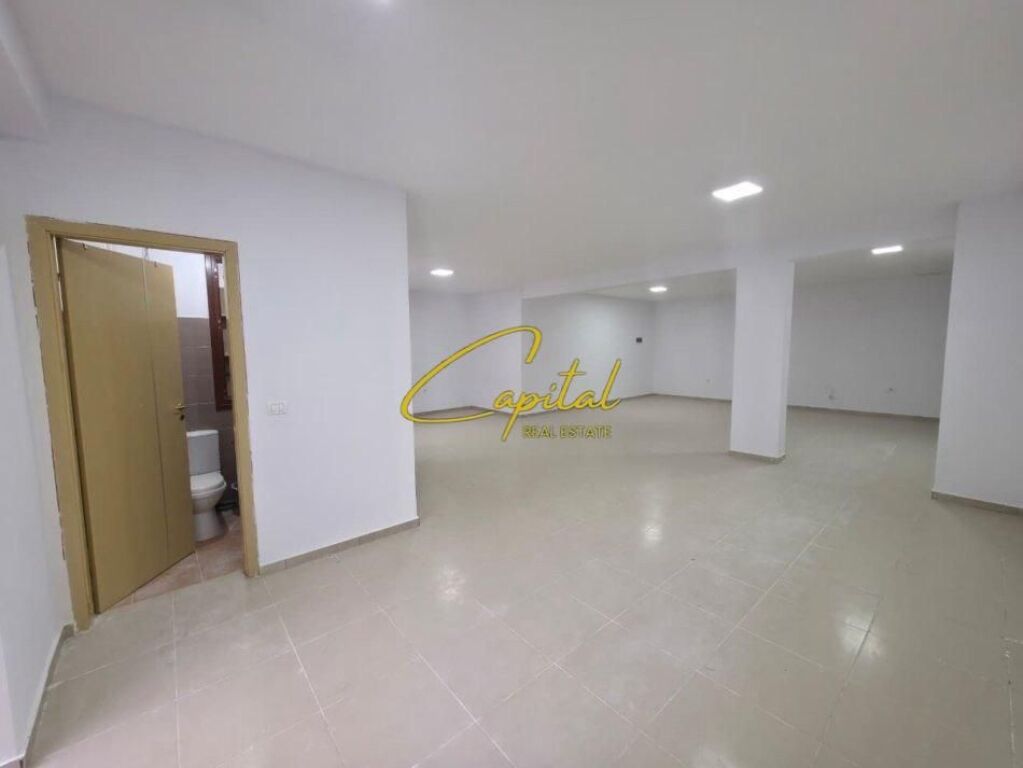 SHITET AMBIENT BIZNESI 90 M2 KOPSHTI BOTANIK 180.000 EURO