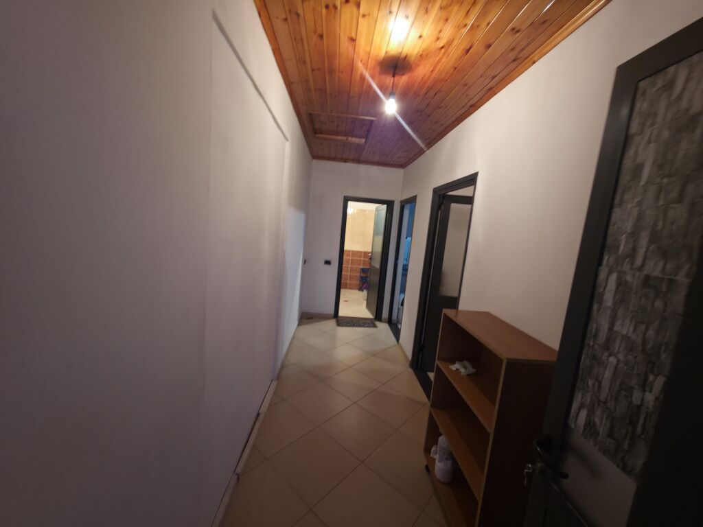 Apartament 1+1 me Qira – Zona Kristal Center