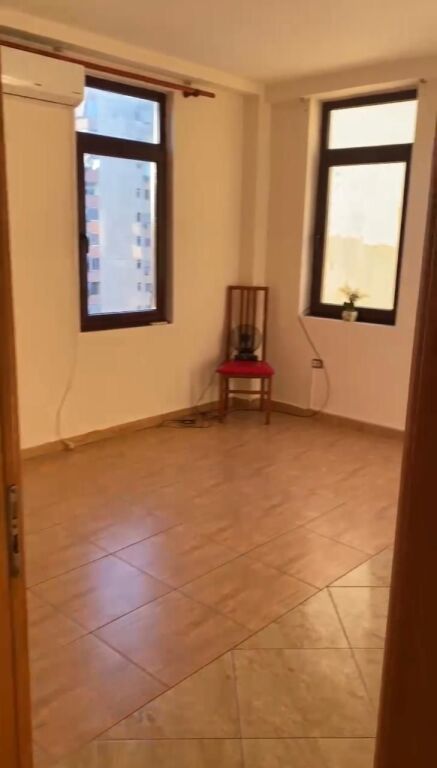 Appartamento in affitto 2+1 - 📍Komuna Parisit, vicino a Kristal Center