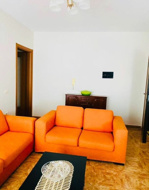 Apartament 2+1 me Qira – Qendër Tiranë (përballë The Plaza Hotel) ✨