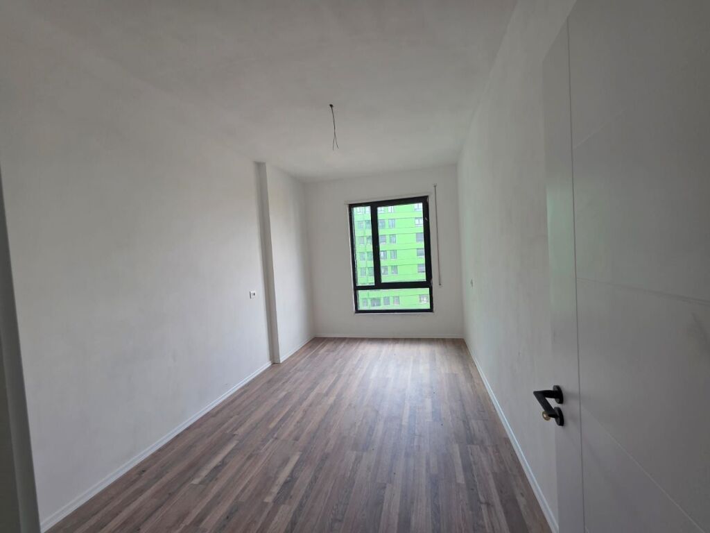 📍5 Maji Shitet Apartament 3+1+2