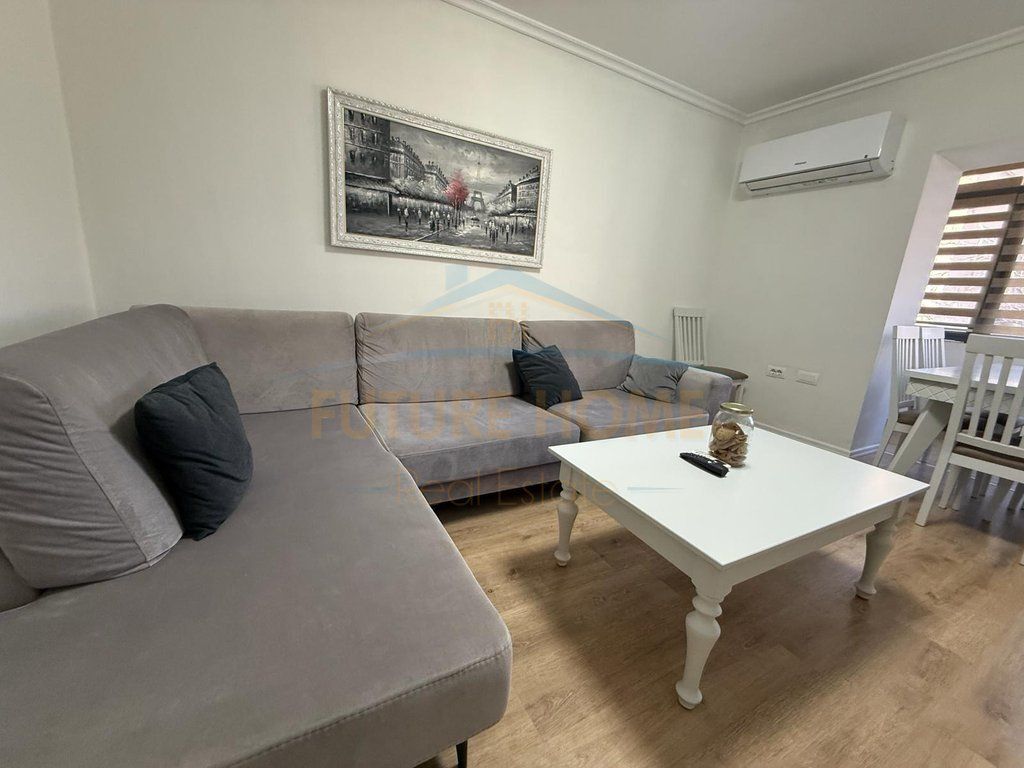 Qira, Apartament 2+1, Stadiumi Dinamo, Tirane