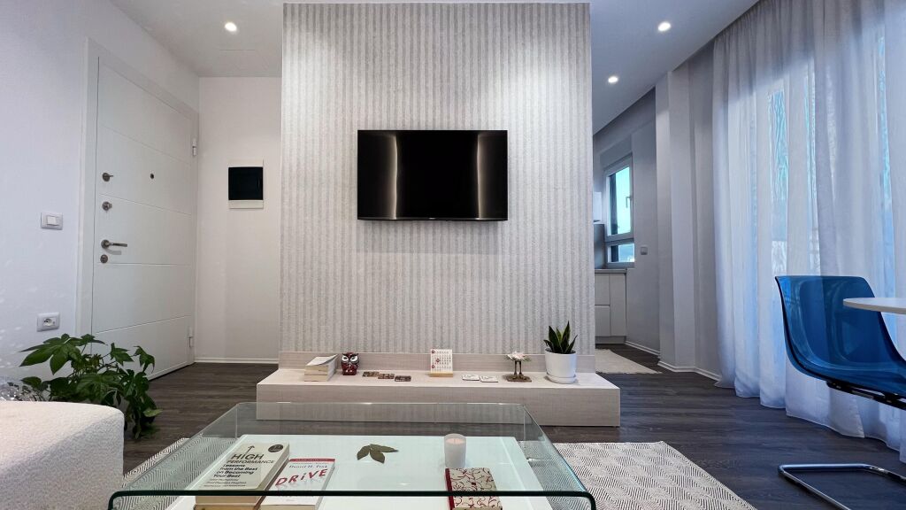 Super appartamento 1+1 in affitto a 21 Dhjetori