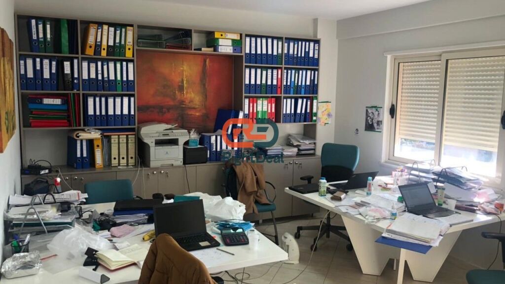 In Via Jordan Misja, Appartamento 2+1 in Affitto per Ufficio, Con Posizione Perfetta !!!