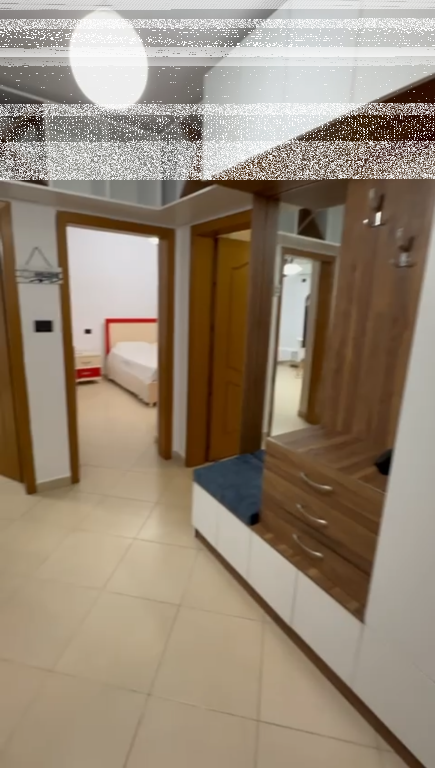 Apartament 2+1, Xhamllik!