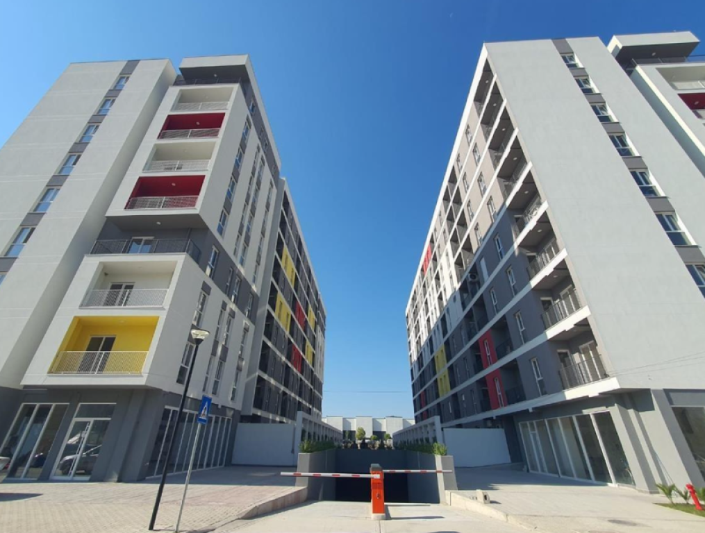 Appartamento 2+1 con Veranda + Posto Auto in Vendita – Univers City