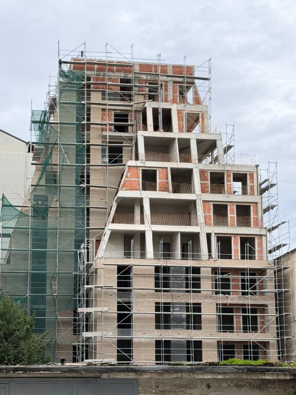 🏡 Appartamento 2+1 in vendita vicino al Comune di Parigi