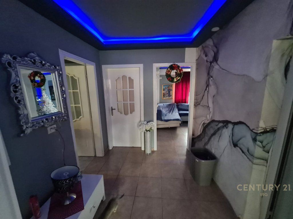 Apartament 2+1 per shitje tek 21-Dhjetori