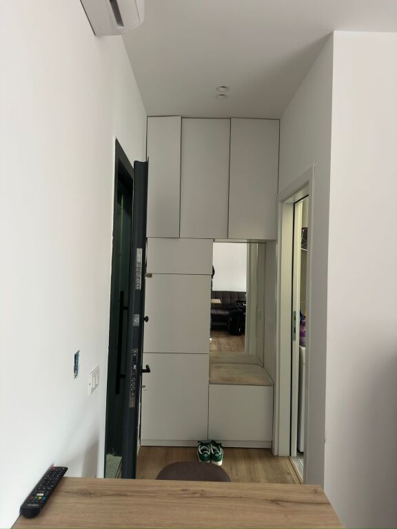 Garzoniere me qira tek 5 Maj