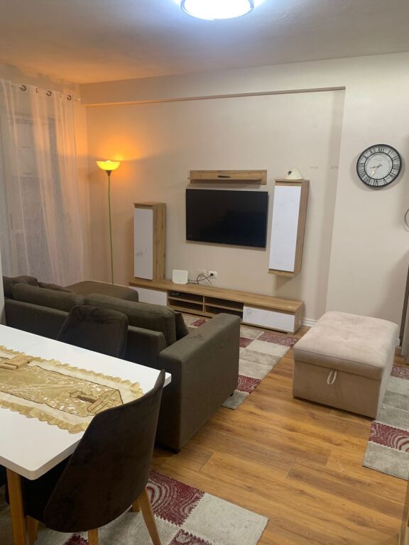 Jepet me qera apart 2+1 prane Kopshtit Zoologjik