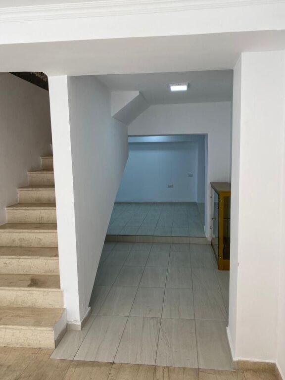 Locale Commerciale, Centro!