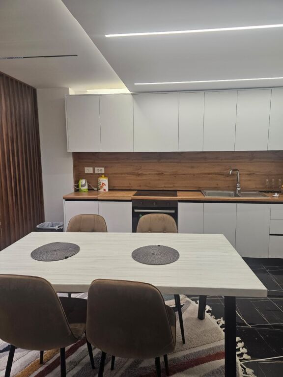 APARTAMENT 2+1 PER QERA TEK FUSHA E AVIACIONIT