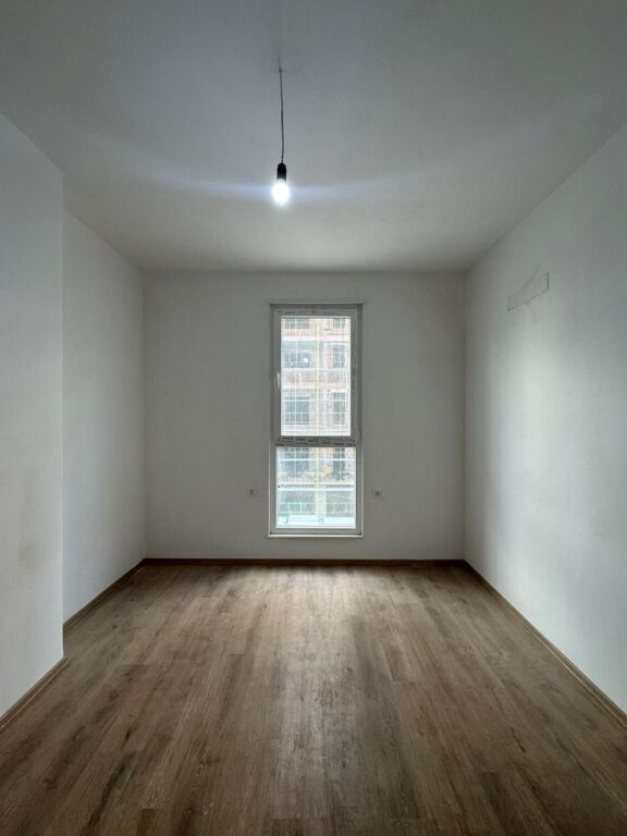 🏢 Shitet Apartament 2+1 – Univers City