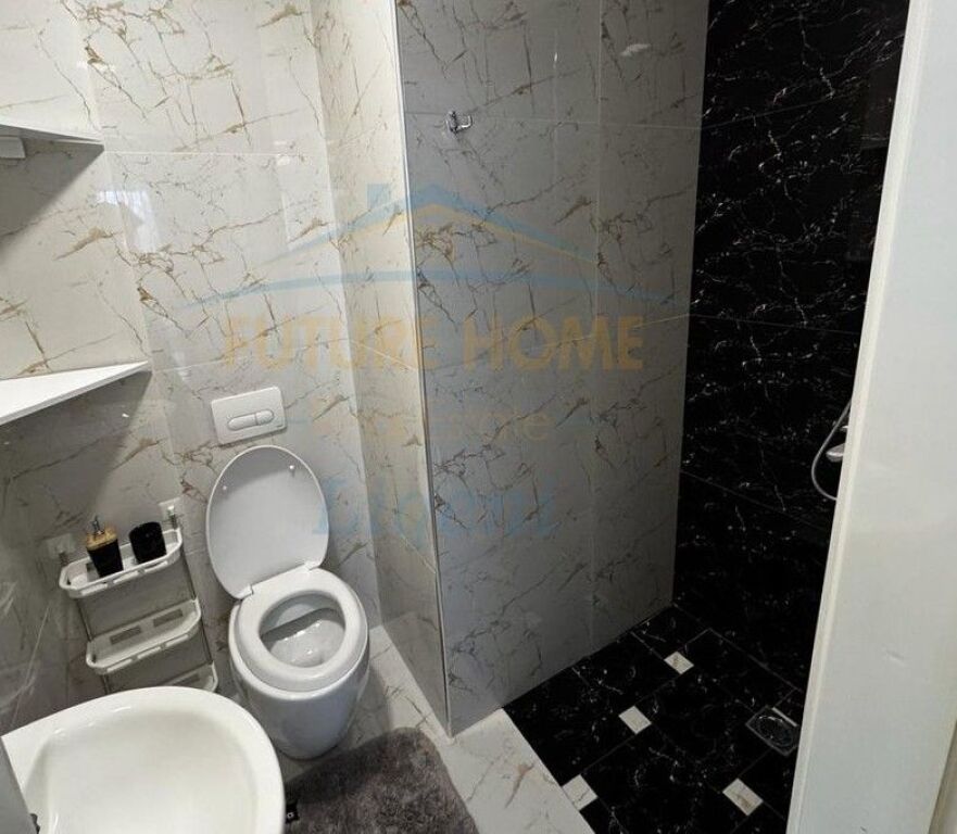 Shitet, Apartament 2+1+2, Liqeni i Thatë, Tiranë.