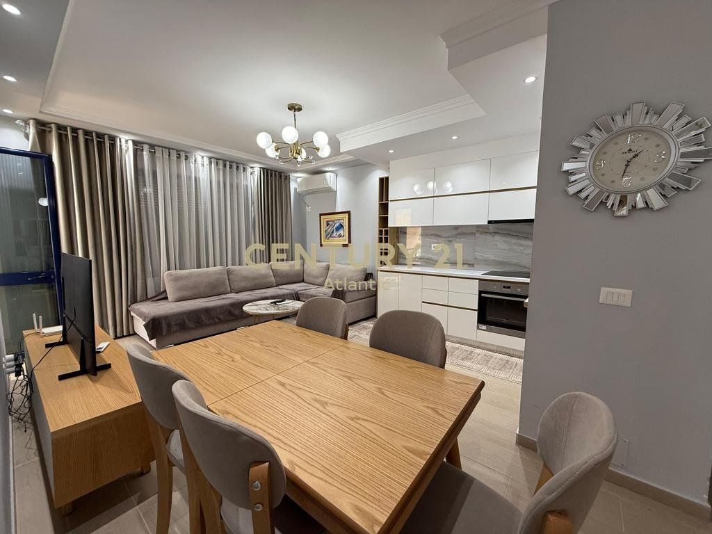 Appartamento 2+1+2wc In Vendita a Golem, Durrës - 125.000€ | 106 m²