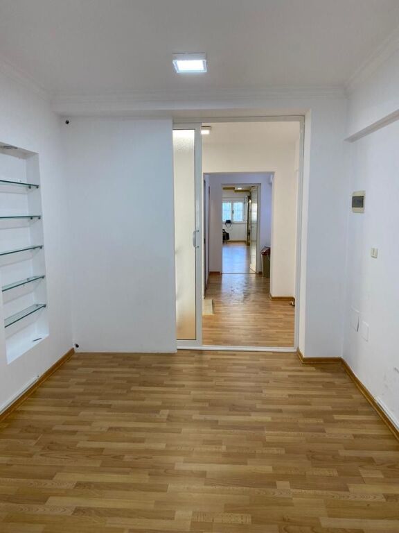 Locale Commerciale, Centro!