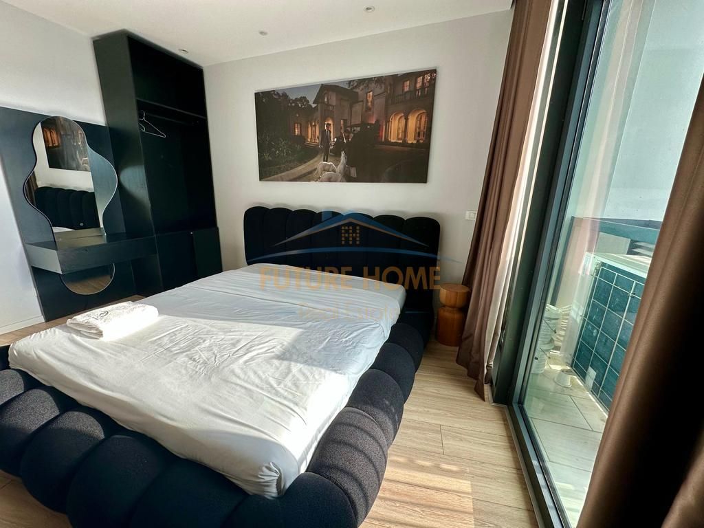 For sale apartment 2+1+2 LakeView Lake Tirana