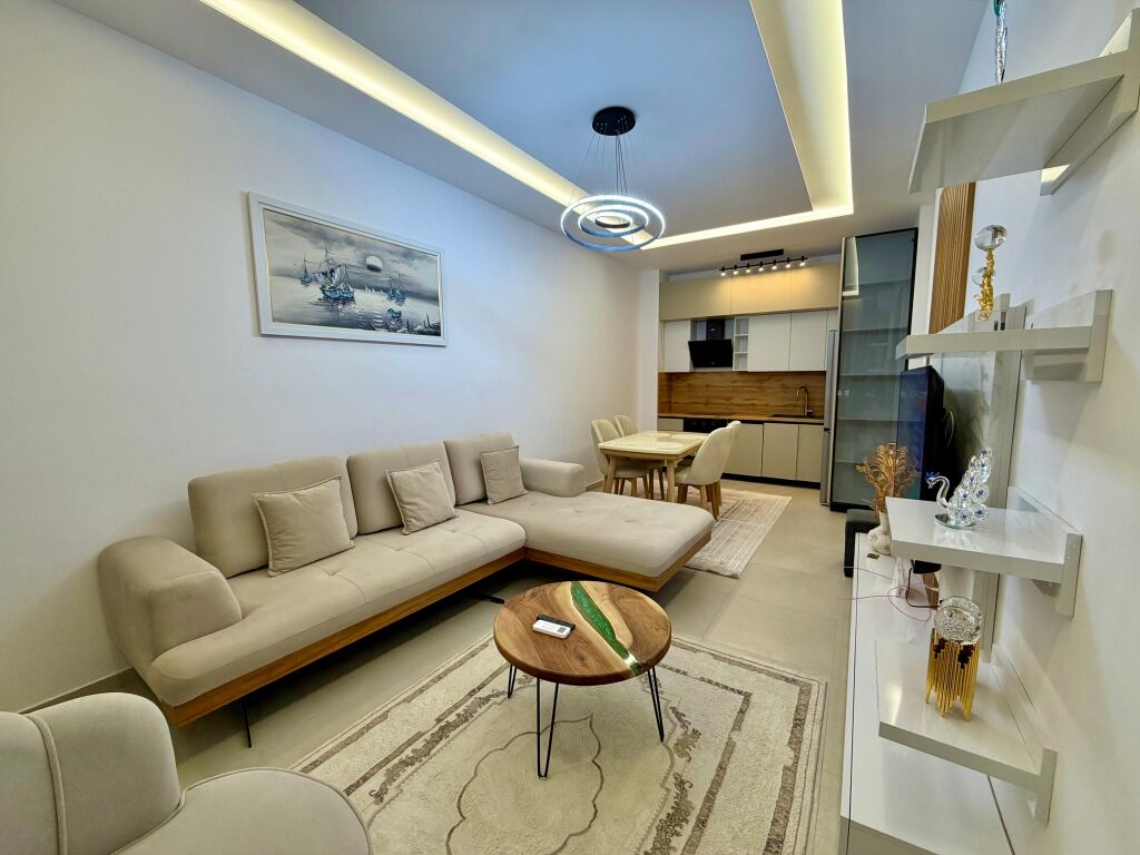 Apartament 2+1 + Parkim për Qira