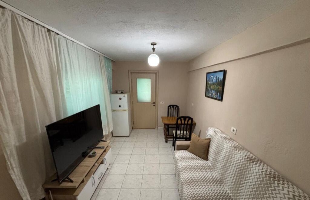 Appartamento 1+1+1 con Balcone in Affitto