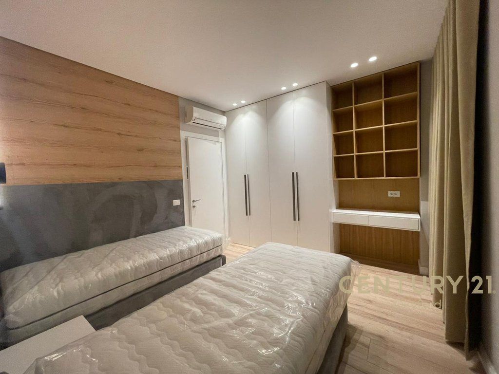 SHITET APARTAMENT 2+1+2 ,VASIL SHANTO PRANE KESH