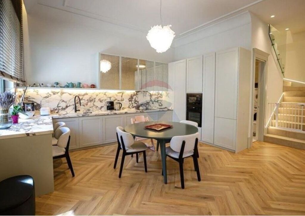 Dupleks - Për Shitje - Kodra e Diellit, Tiranë(ID: 530181010-3329)