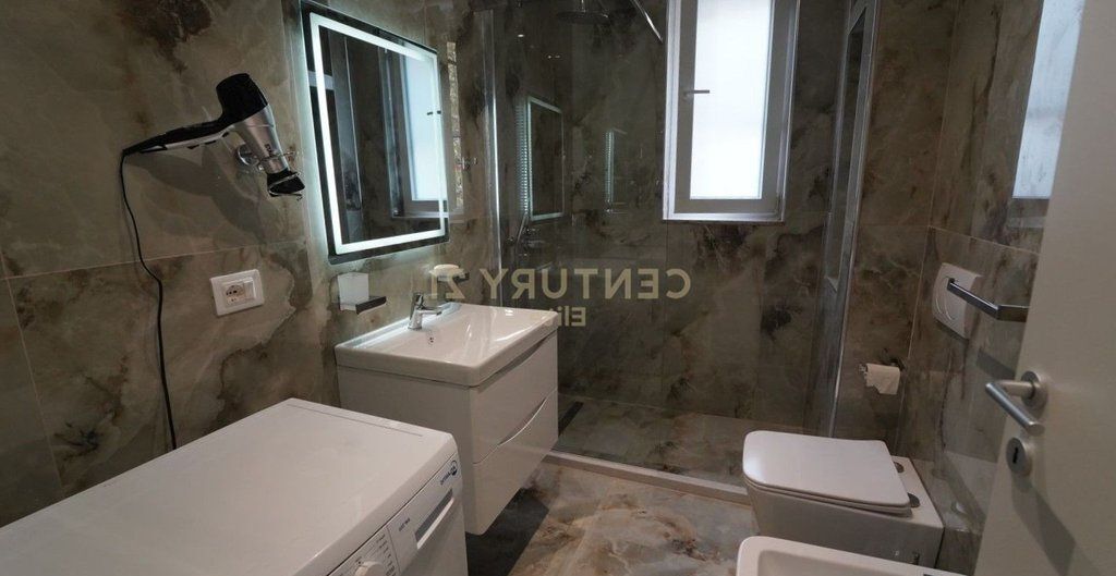 Apartament 1+1 Me Qira  tek Rruga e Dibres