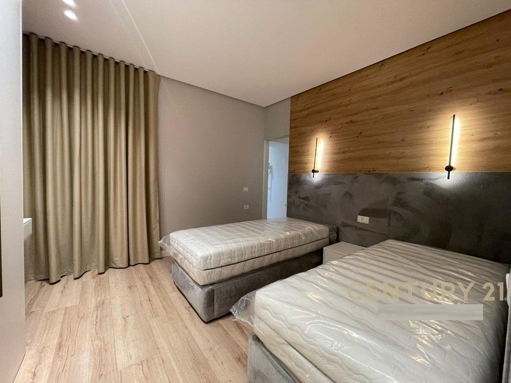 SHITET APARTAMENT 2+1+2 ,VASIL SHANTO PRANE KESH