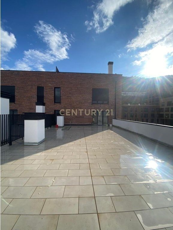 KODRA E DIELLIT 2, SHESIM APARTAMENT 3+1+2 ME VERANDE