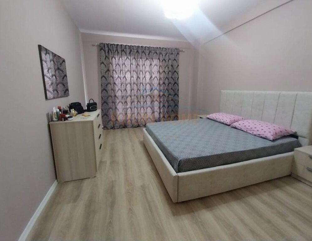 Rent, Apartment 2+1+2+Parking Space, 5-Maji Street, Tirana.