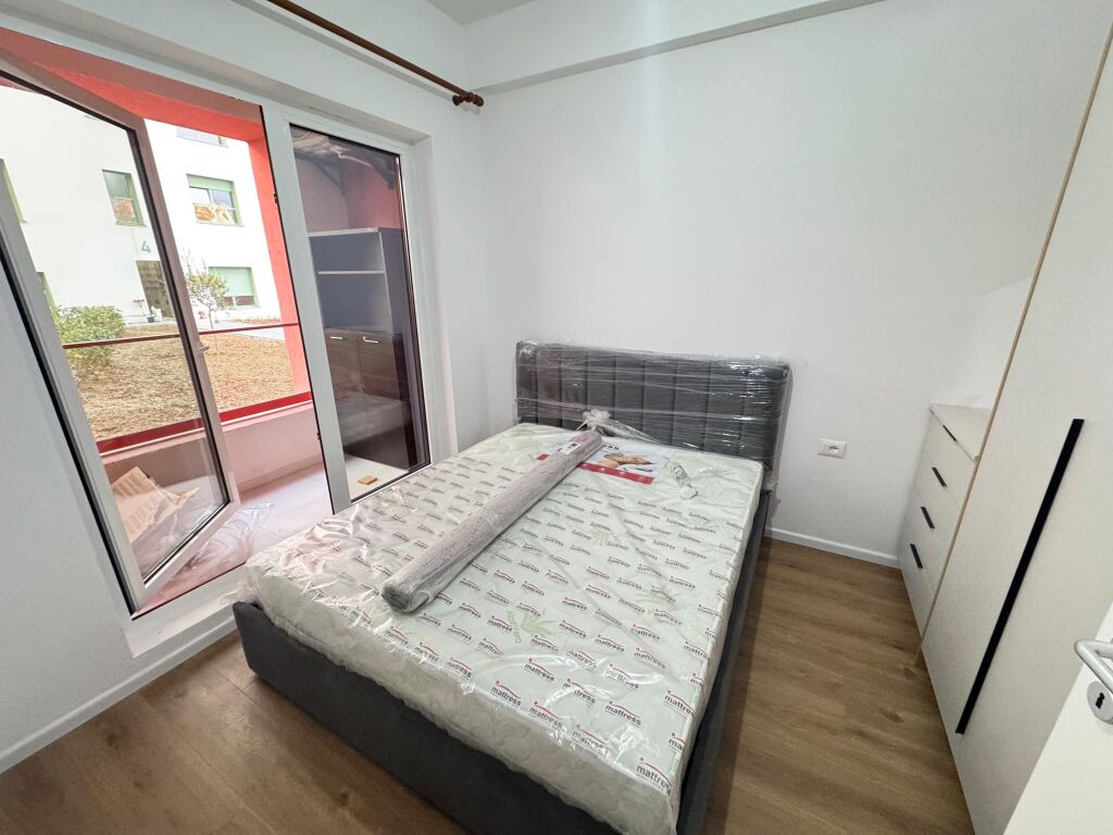 📣 AFFITTO Appartamento 1+1 📍 Ali Demi, Complesso Kadiu 💶 Prezzo 40.000 Leke/Mese ✨