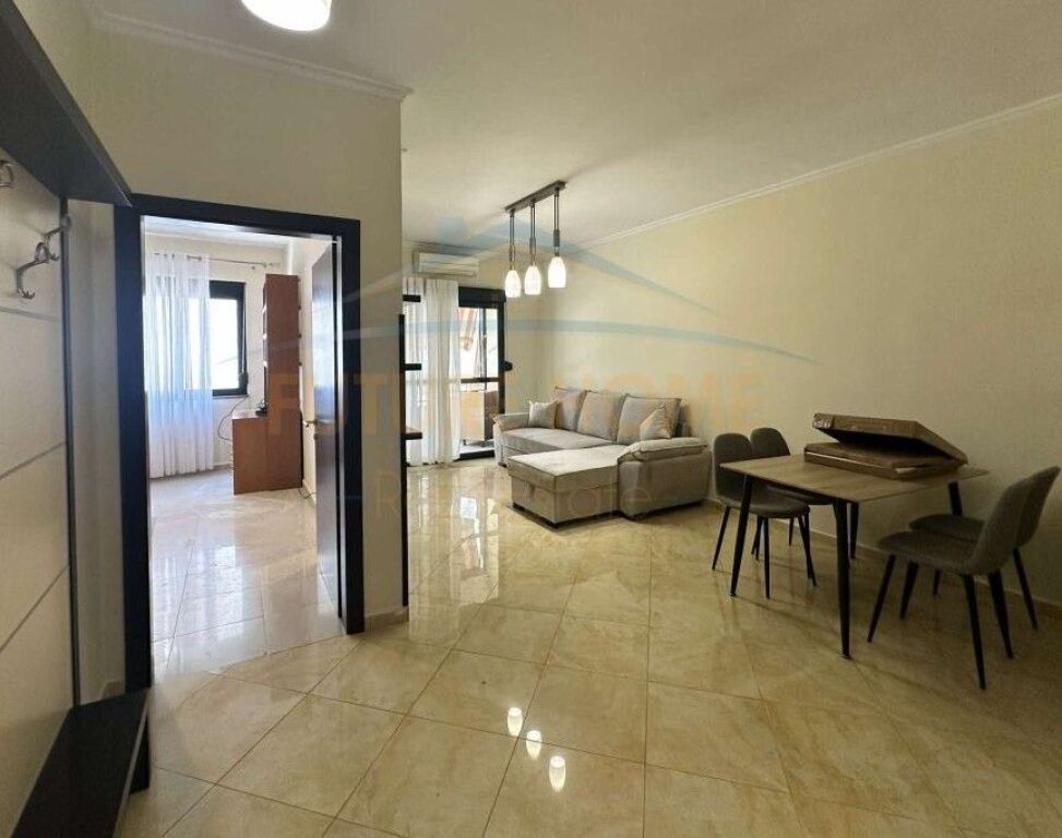 Qera, Apartament 2+1, Unaza e Re.