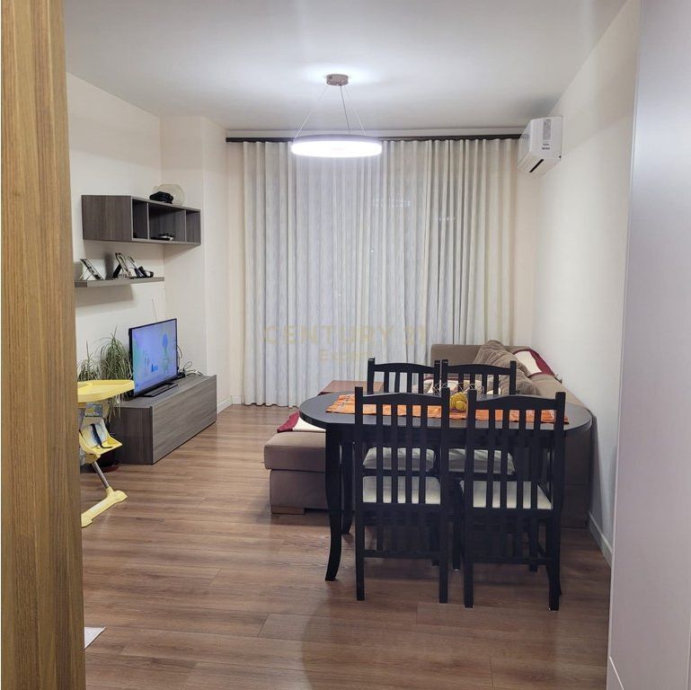 JEPET ME QIRA APARTAMENT 2+1 TEK FUSHA E AVIACIONIT