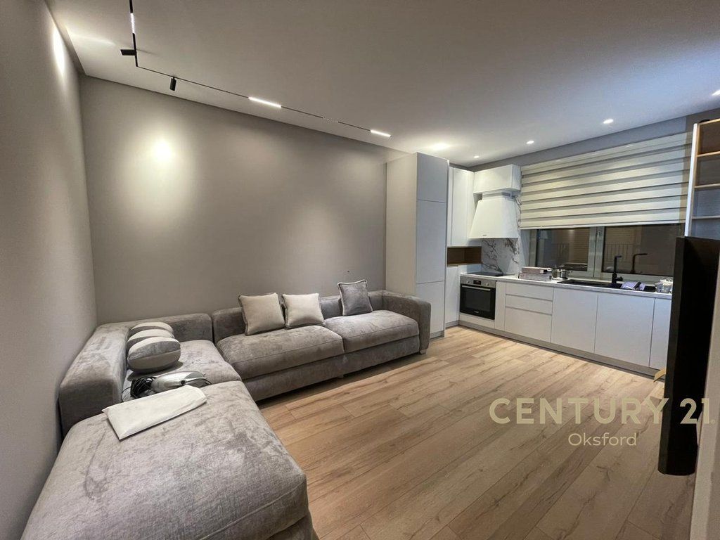 SHITET APARTAMENT 2+1+2 ,VASIL SHANTO PRANE KESH