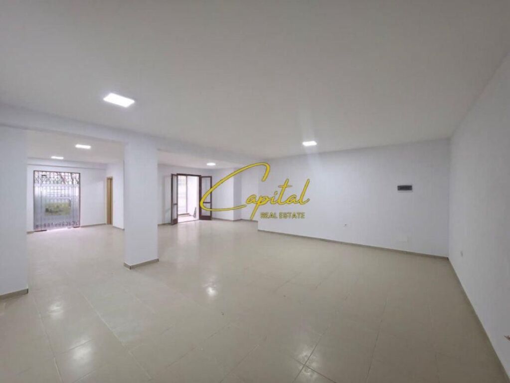 SHITET AMBIENT BIZNESI 90 M2 KOPSHTI BOTANIK 180.000 EURO