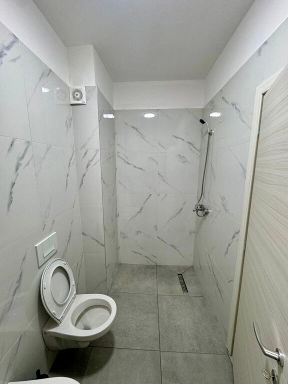 📣 SUPER RENT Apartment 1+1 📍 Complex E88, Near Kupola Fuel Station, Laprake 🛣️ "Dritan Hoxha" Street ✨