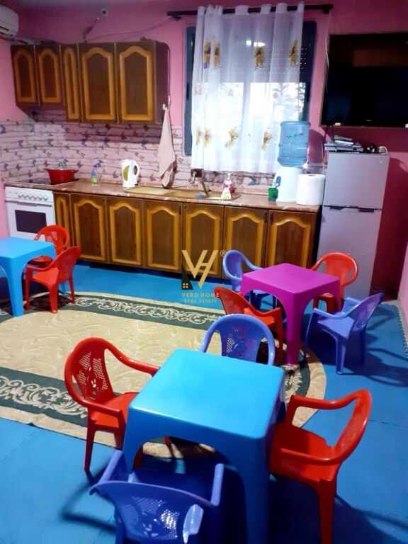 ASILO NIDO 200M2 IN AFFITTO A YZBERISHT 100.000 LEKE