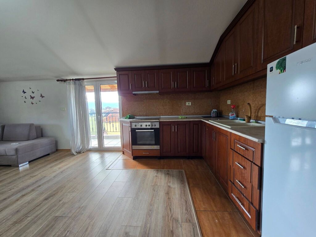 For Rent Furnished Entrance Near Big Market in Unaza Korce  ✨️✨️